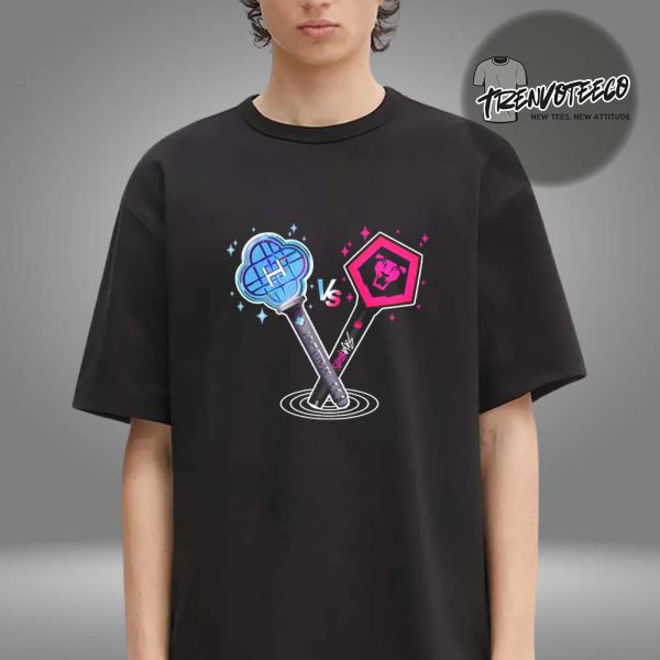 KPop Demon Hunters HUNTRX & Saja Boys Light Sticks Unisex T-Shirt